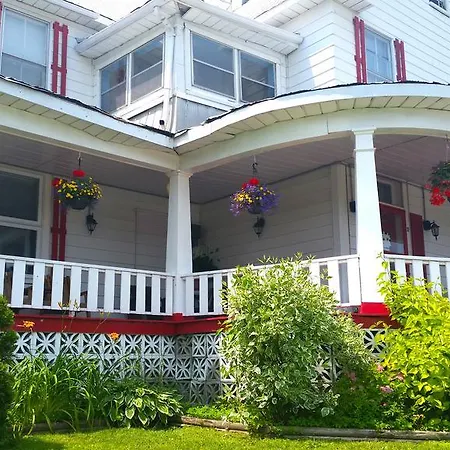 Bancroft Bed & Breakfast-2